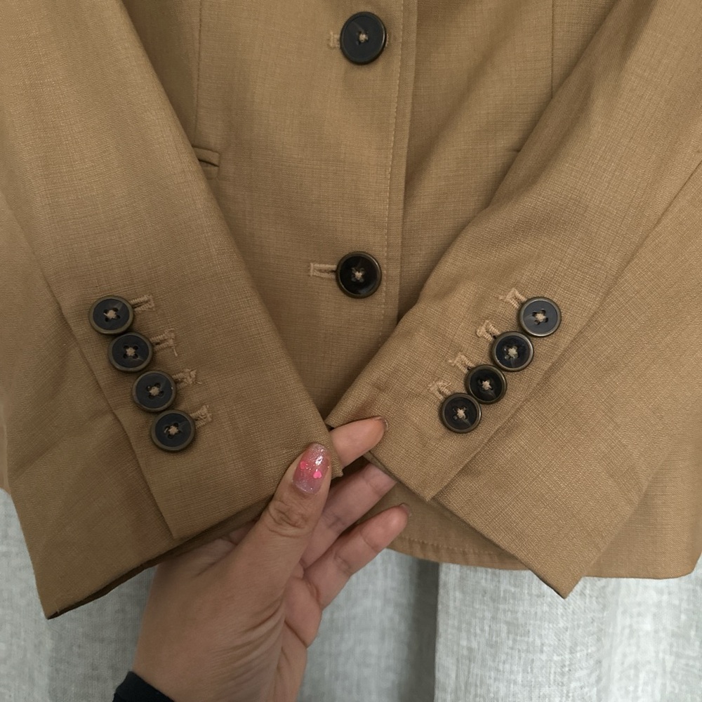 Isaac Mizrahi Tan Camel Colored blazer size 6 - Picture 2 of 6
